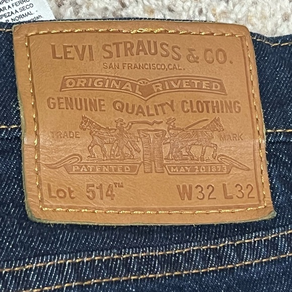 Levi’s 514 Jeans - Picture 2 of 2